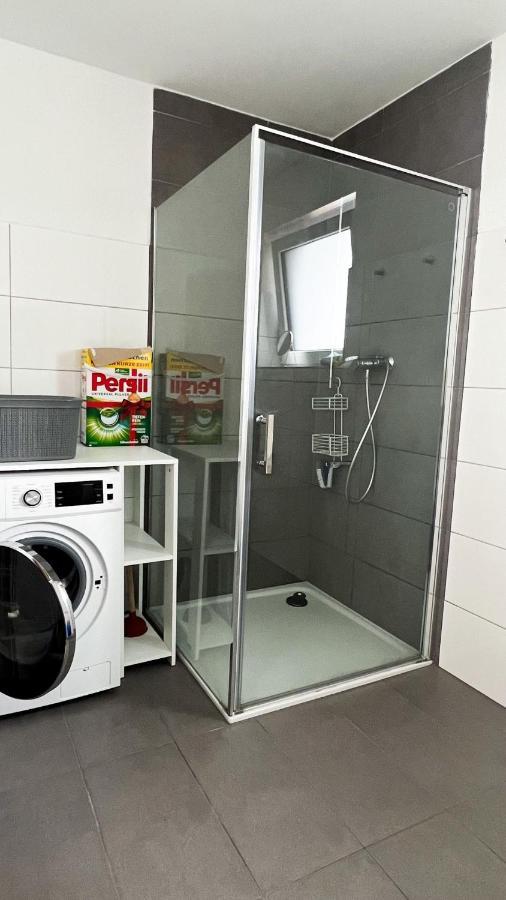 2 Zkb Apartment In Mannheim Kueche - Parken - Grosser Tv Eksteriør bilde